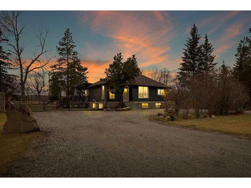 664 Royalite Way Se, Diamond Valley, AB - Outdoor