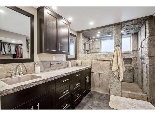 664 Royalite Way Se, Diamond Valley, AB - Indoor Photo Showing Bathroom