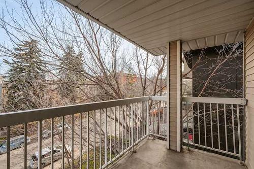 302-1721 13 Street Sw, Calgary, AB - Outdoor With Balcony With Exterior