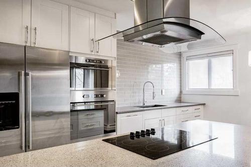 302-1721 13 Street Sw, Calgary, AB - Indoor Photo Showing Kitchen With Stainless Steel Kitchen With Upgraded Kitchen