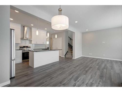 199 Silver Spruce Grove Sw, Calgary, AB - Indoor Photo Showing Kitchen With Upgraded Kitchen