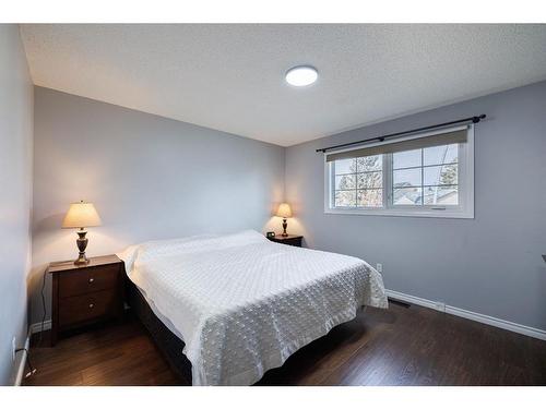 55 Covington Rise Ne, Calgary, AB - Indoor Photo Showing Bedroom