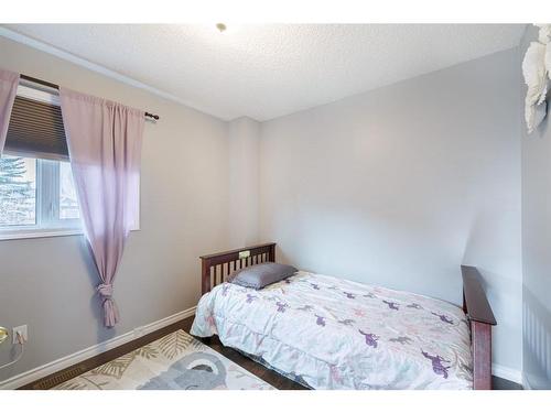 55 Covington Rise Ne, Calgary, AB - Indoor Photo Showing Bedroom