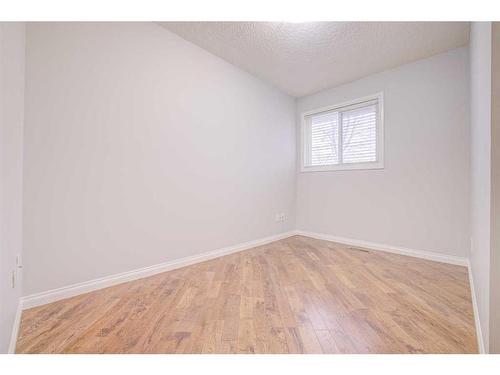 1011 Abbeydale Drive Ne, Calgary, AB - Indoor Photo Showing Other Room