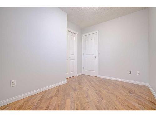 1011 Abbeydale Drive Ne, Calgary, AB - Indoor Photo Showing Other Room