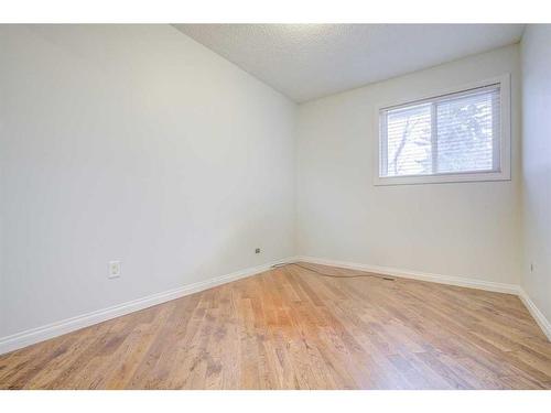 1011 Abbeydale Drive Ne, Calgary, AB - Indoor Photo Showing Other Room