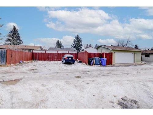 1011 Abbeydale Drive Ne, Calgary, AB - Outdoor