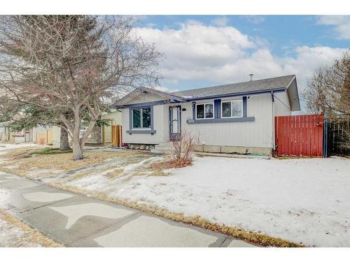 1011 Abbeydale Drive Ne, Calgary, AB - Outdoor