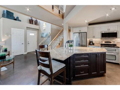 194037 192 Street West, Rural Foothills County, AB - Indoor Photo Showing Kitchen With Upgraded Kitchen