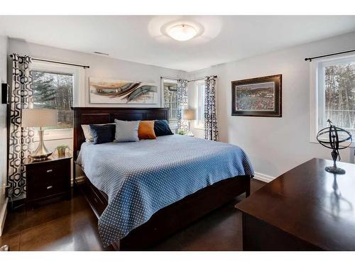 194037 192 Street West, Rural Foothills County, AB - Indoor Photo Showing Bedroom