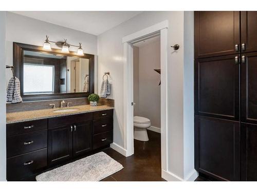 194037 192 Street West, Rural Foothills County, AB - Indoor Photo Showing Bathroom