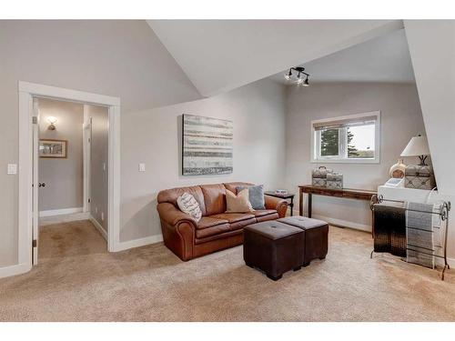 194037 192 Street West, Rural Foothills County, AB - Indoor Photo Showing Living Room