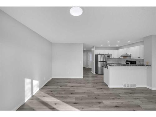 125 Taravista Way Ne, Calgary, AB - Indoor Photo Showing Kitchen