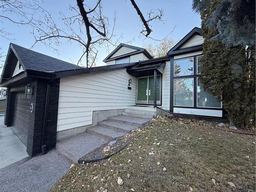 3 Stranraer Place Sw, Calgary, AB - Outdoor