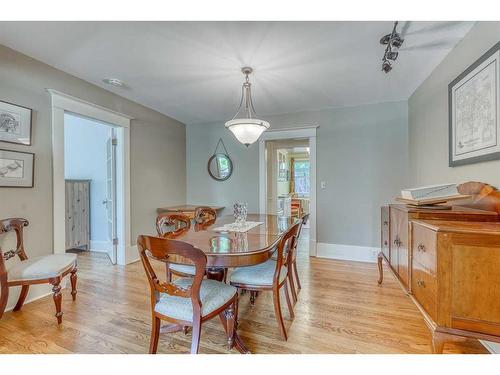 2-904 Memorial Drive Nw, Calgary, AB - Indoor Photo Showing Dining Room