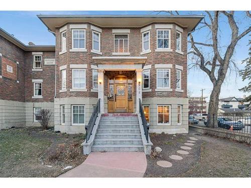 2-904 Memorial Drive Nw, Calgary, AB - Outdoor With Facade