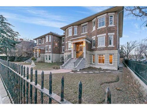 2-904 Memorial Drive Nw, Calgary, AB - Outdoor