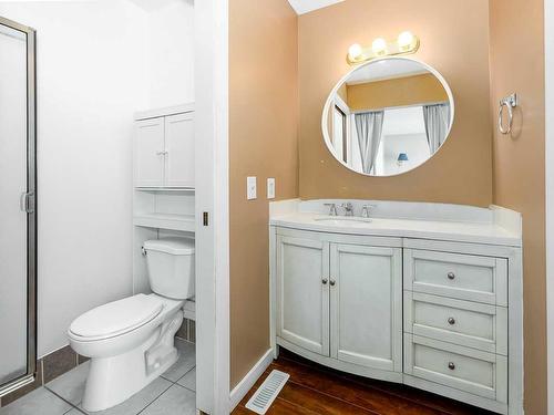 403-5660 23 Avenue Ne, Calgary, AB - Indoor Photo Showing Bathroom