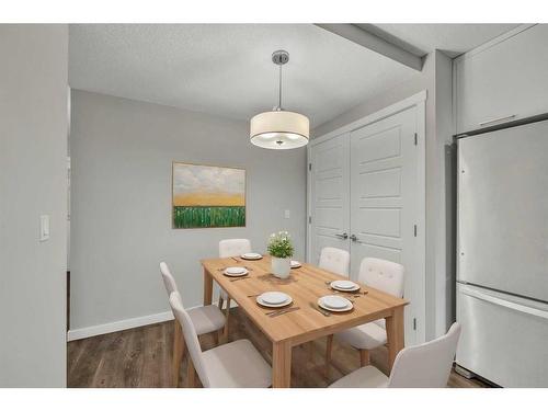 8425 Saddlebrook Drive Ne, Calgary, AB - Indoor Photo Showing Dining Room