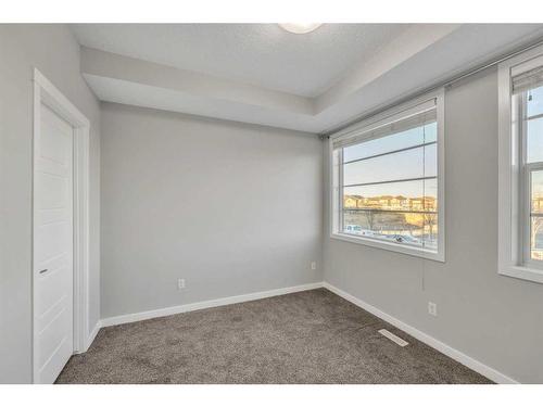 8425 Saddlebrook Drive Ne, Calgary, AB - Indoor Photo Showing Other Room