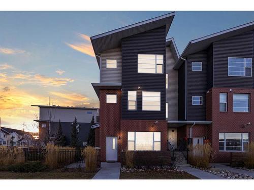 8425 Saddlebrook Drive Ne, Calgary, AB - Outdoor