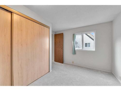 430 Cannington Close Sw, Calgary, AB - Indoor Photo Showing Other Room