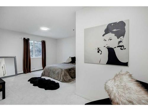 2209-11 Chaparral Ridge Drive Se, Calgary, AB - Indoor Photo Showing Bedroom