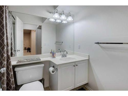 2209-11 Chaparral Ridge Drive Se, Calgary, AB - Indoor Photo Showing Bathroom