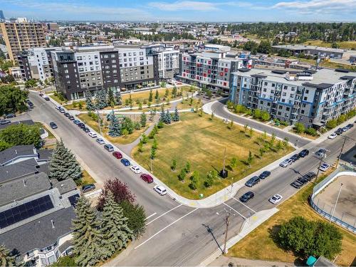 215-790 Kingsmere Crescent Sw, Calgary, AB - Outdoor With View