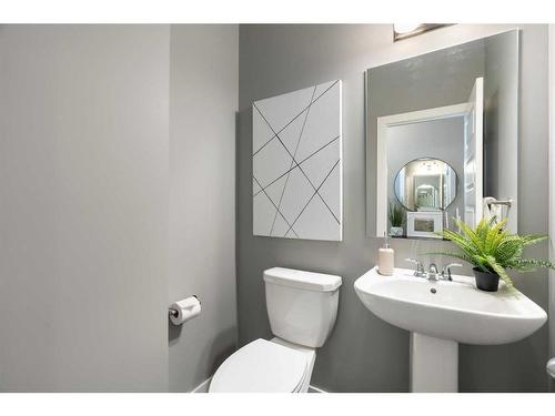 66 Legacy Close Se, Calgary, AB - Indoor Photo Showing Bathroom