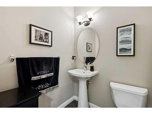 457 Mahogany Court Se, Calgary, AB - Indoor Photo Showing Bathroom