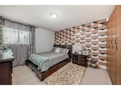 158 Laguna Circle Ne, Calgary, AB - Indoor Photo Showing Bedroom