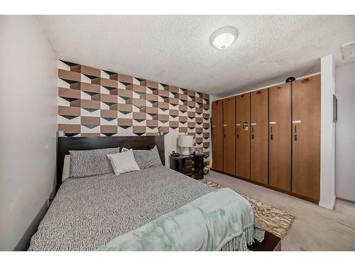 158 Laguna Circle Ne, Calgary, AB - Indoor Photo Showing Bedroom