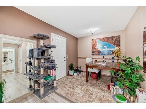 158 Laguna Circle Ne, Calgary, AB - Indoor