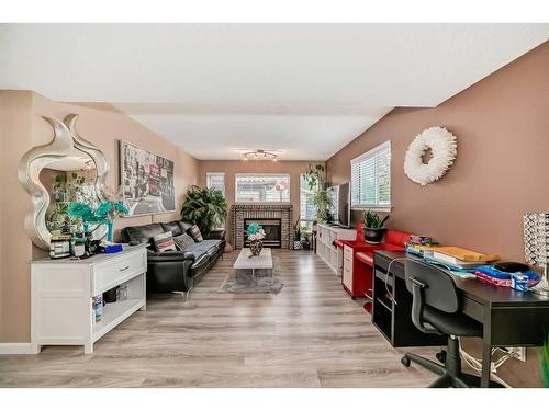 158 Laguna Circle Ne, Calgary, AB - Indoor