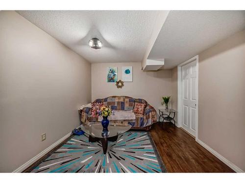 158 Laguna Circle Ne, Calgary, AB - Indoor