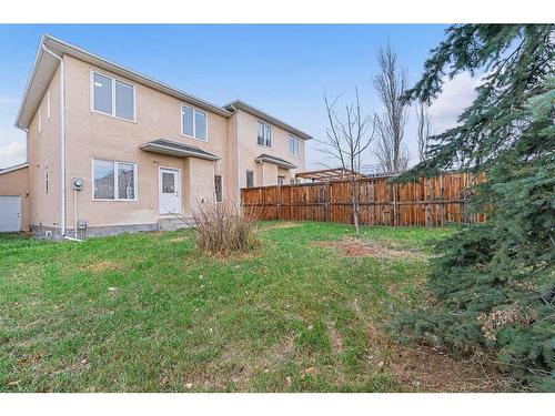 2664 Rundlelawn Road Ne, Calgary, AB - Outdoor