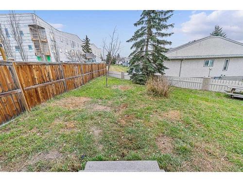 2664 Rundlelawn Road Ne, Calgary, AB - Outdoor