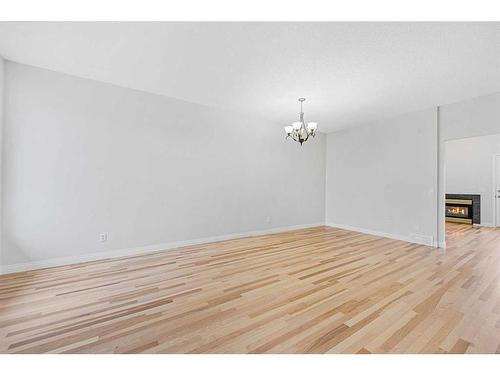 2664 Rundlelawn Road Ne, Calgary, AB - Indoor Photo Showing Other Room