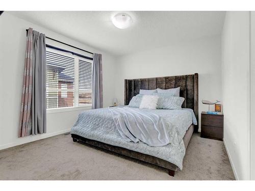 404 Harvest Grove Walk Ne, Calgary, AB - Indoor Photo Showing Bedroom