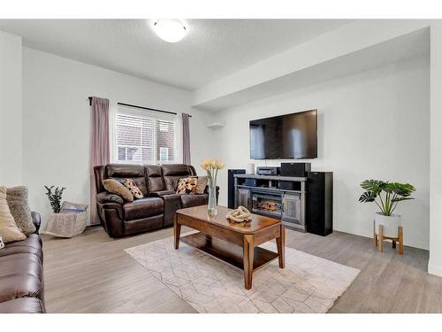 404 Harvest Grove Walk Ne, Calgary, AB - Indoor Photo Showing Living Room