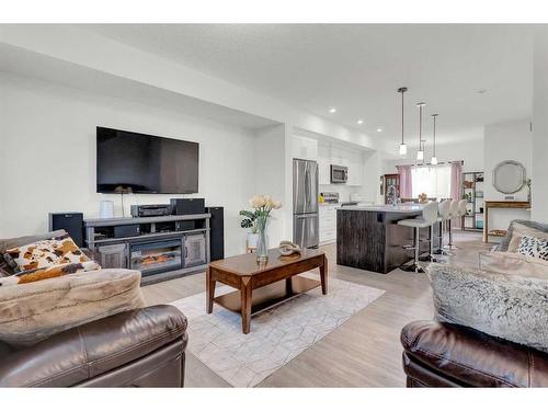 404 Harvest Grove Walk Ne, Calgary, AB - Indoor Photo Showing Living Room