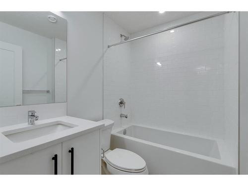 80 Crimson Ridge Place Nw, Calgary, AB - Indoor Photo Showing Bathroom