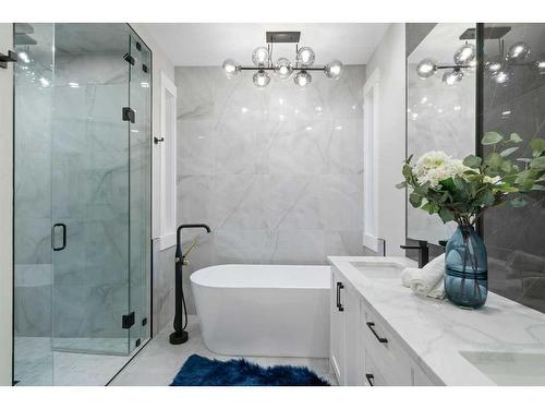 2414 35 Street Sw, Calgary, AB - Indoor Photo Showing Bathroom