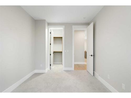 2414 35 Street Sw, Calgary, AB - Indoor Photo Showing Other Room