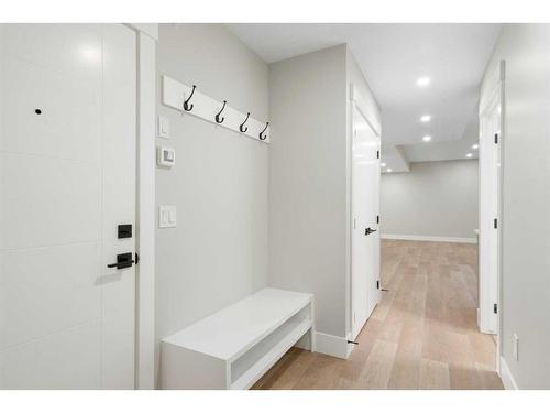 2414 35 Street Sw, Calgary, AB - Indoor Photo Showing Other Room