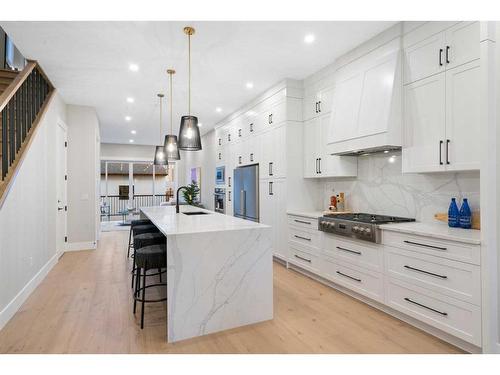 2414 35 Street Sw, Calgary, AB - Indoor Photo Showing Kitchen With Upgraded Kitchen