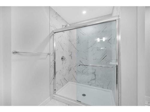 28 Cornerbrook Road Ne, Calgary, AB - Indoor Photo Showing Bathroom