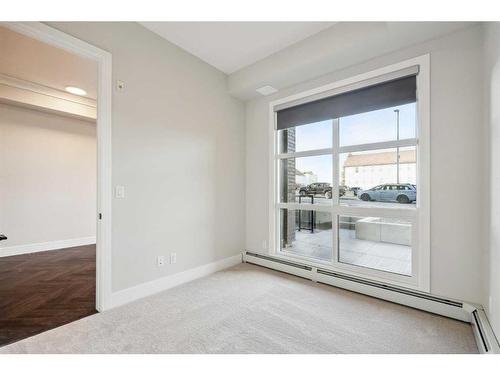 105-370 Dieppe Drive Sw, Calgary, AB - Indoor Photo Showing Other Room