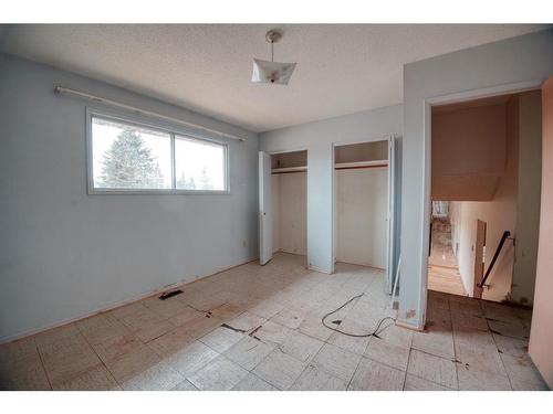 1176 Penrith Crescent Se, Calgary, AB - Indoor Photo Showing Other Room